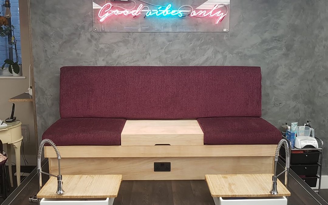 BEAUTY TREATMENT SOFA
